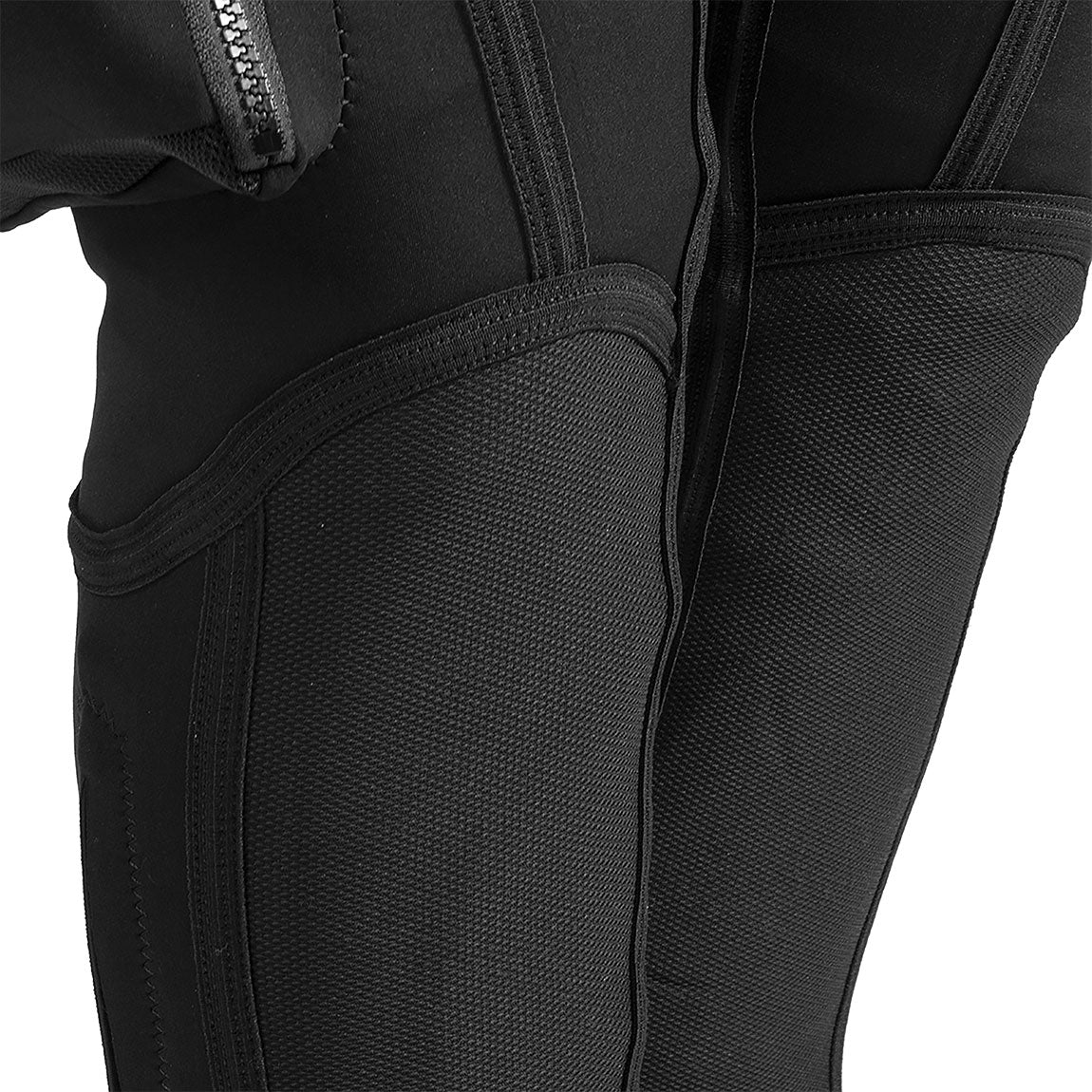 Fusion Fit with AirCore || Color::black/twilight knee-pads